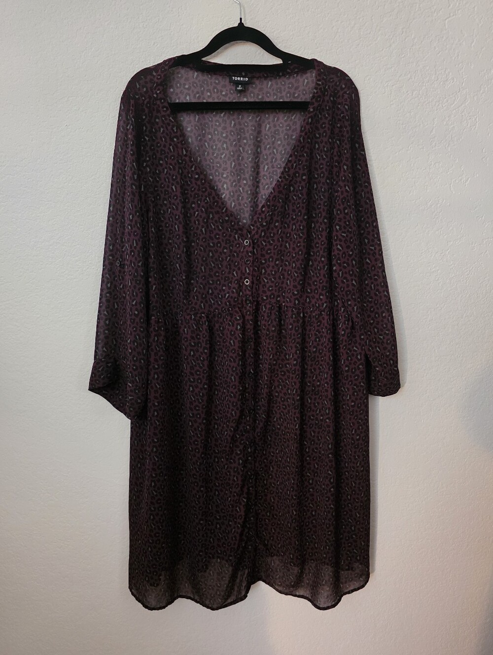 EUC Torrid Sheer Plum Leopard Print Button Front Dress